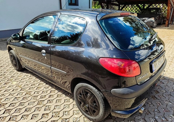 Peugeot 206 cena 10000 przebieg: 227000, rok produkcji 2007 z Radom małe 137